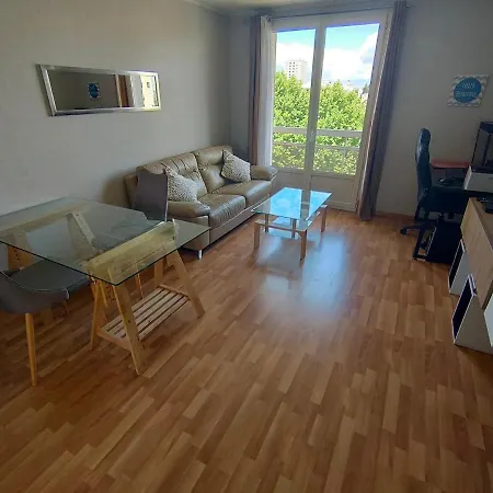 Apartment Charming 3 In Secure Quiet